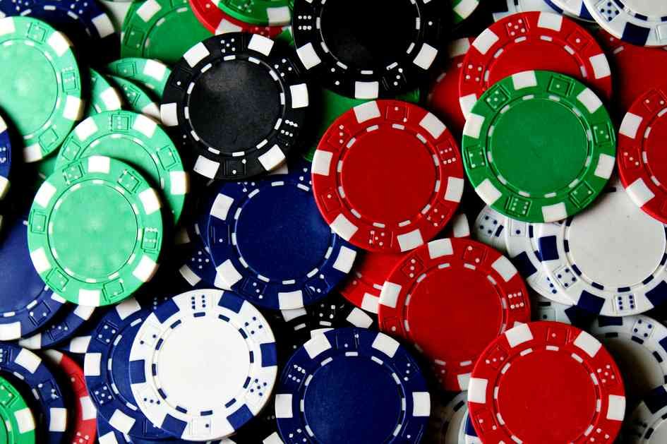 Differences between Online and Land-Based Casinos Differences between Online and Land-Based Casinos